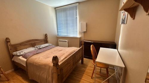 Somers Town Lit Et Petit-Déjeuner | Spacious Room in Central London