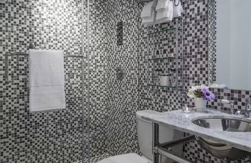 Hudson Square Hôtel | Spacious Room in Chic SoHo Hotel w/ Rooftop Bar & Stunning Hudson River Views