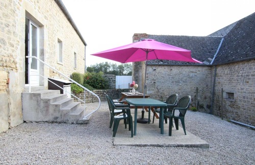 Amfreville Cottage | Maison familiale à Picauville, 5 chambres, proche Utah Beach, Internet, animaux acceptés