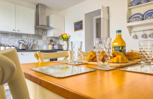 Kewstoke Maison | Spacious-Rustic Cottage-Dog Friendly-w log burner