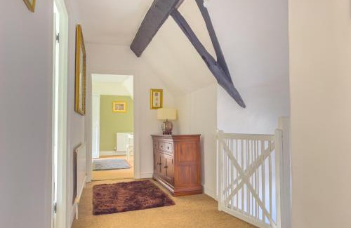 Kewstoke Maison | Spacious-Rustic Cottage-Dog Friendly-w log burner