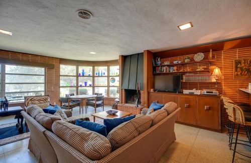 Bel Meade Maison | Spacious San Antonio Home about 5 Mi to Downtown!