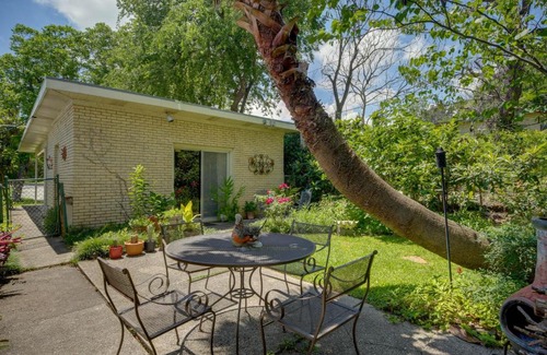 Bel Meade Maison | Spacious San Antonio Home about 5 Mi to Downtown!