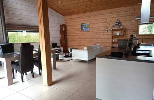 Elliant Chalet De Ski | Spacious Scandinavian Chalet in the heart of Finistère!