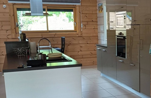 Elliant Chalet De Ski | Spacious Scandinavian Chalet in the heart of Finistère!