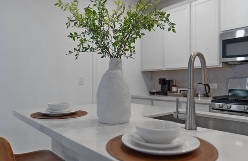 Del Valle Maison | Lux Cozy Home l SE Austin near F1/COTA/ABIA/Tesla