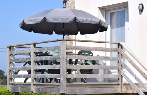 Landunvez Maison | Spacious, sea view, 100m from the beach SAND END and trail "GR34",