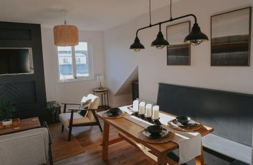 Heworth Appartement | Spacious Second Floor Apartment, Fourth Avenue