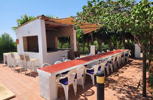 Lora Del Rio Maison | Spacious Seville Cortijo with large private pool set in orange groves free wifi