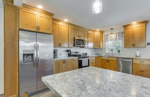 Pleasant Hall Maison | Spacious Shippensburg Home, Close to Museums!