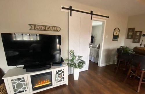 Somers Point Maison | Spacious Single Family - Minutes to the Ocean City Beach & Boardwalk