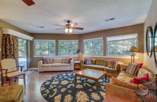 Southaven Maison | Spacious Southaven Home on 8 Acres with Private Pool
