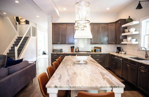 Victorian Village Maison | Large Short North Home, 4 BD, 3 Ba, Parking gratuit / WIFI; Situé près de OSU / Downtown