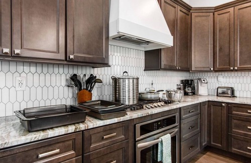 Victorian Village Maison | Large Short North Home, 4 BD, 3 Ba, Parking gratuit / WIFI; Situé près de OSU / Downtown