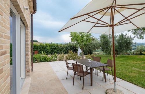 Montelupone Maison | Spacious Stay in Montelupone
