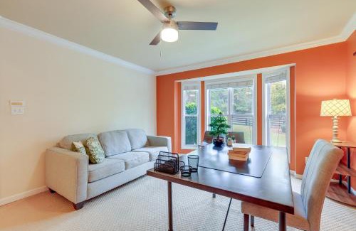 Stockbridge Maison | Spacious Stockbridge Manor Pool Table, 2 Kitchens