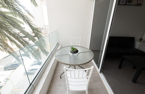 Larnaca City Centre Appartement | Spacious Studio Downtown