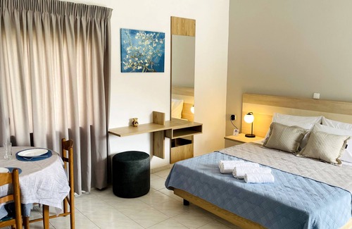 Sougia Appartement | Spacious studio locaded in Sougia, 5 min from the beach!