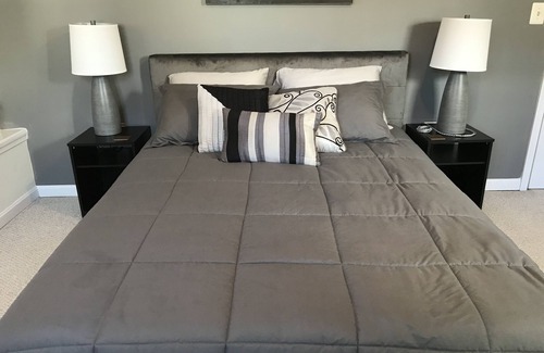 Claremont Maison | Suite spacieuse à Arlington, à quelques minutes de DC / DCA