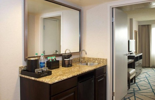 Greenway Maison | Spacious suites near Washington Square