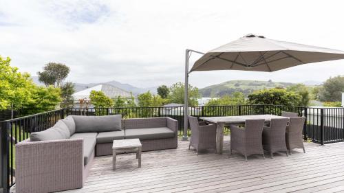 Akaroa Maison | Spacious Sunny Family Home in Akaroa
