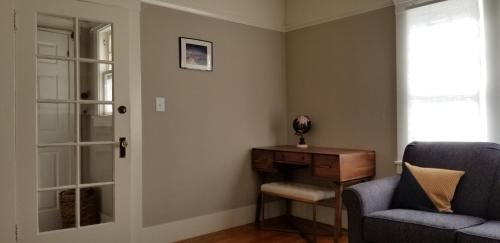 Piedmont Maison | Spacious, Sunny House in Berkeley/Oakland Rockridge