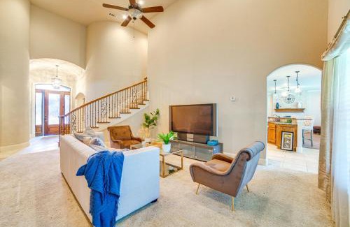 Sunnyvale Maison | Spacious Texas Retreat with Community Pool