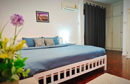 Chidlom Maison | Spacious 5-bedroom hotel with WiFi, AC in delightful Krung Thep Maha Nakhon