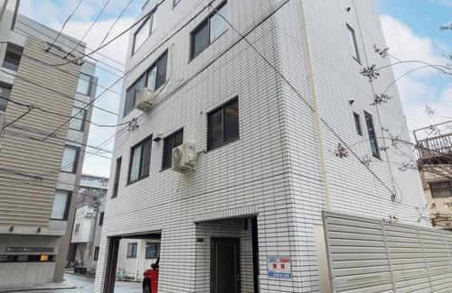 Sumida Maison | Spacious Tokyo Getaway – 8BR/3BA Home w/Parking by Asakusa & Skytree