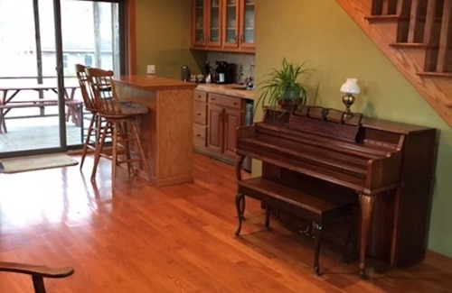 Trumansburg Maison | Spacieux 1 chambre, 1 salle de bain Location