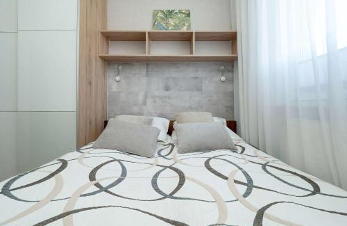 Kokoszki Appartement | Spacious Two-Bedroom Apartment with 2 Parking Spaces by Noclegi Renters