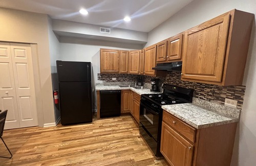 Essex Copropriété | Spacious two bedroom condo with a cozy feel!