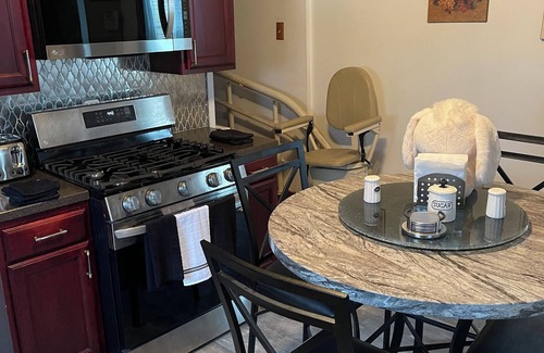 Geneva Maison | Spacious unique property with 4.5 bedrooms in Geneva.WiFi handicapped accessible