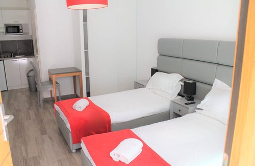 Eguilles Hôtel | Spacious Unit Close to Cezanne's Studio! Pets are Allowed, with Free Parking!