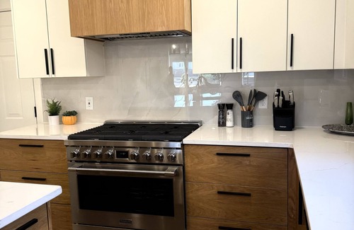 Lincoln Terrace Maison | Spacious upscale 4-bedroom house near the OU Medical Center