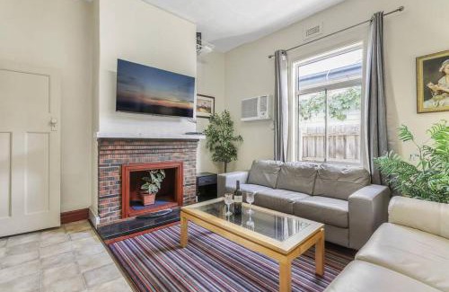 Coburg Maison | Spacious Urban Delight in Coburg