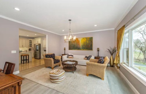 Wantage Maison | Spacious Vernon retreat home