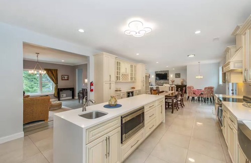 Wantage Maison | Spacious Vernon retreat home