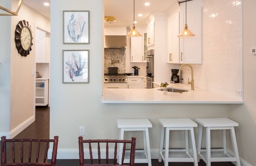 North End Appartement | Spacieux et charmant, victorien 6 BR pour les familles et les groupes de 18 personnes