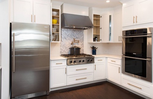 North End Appartement | Spacieux et charmant, victorien 6 BR pour les familles et les groupes de 18 personnes