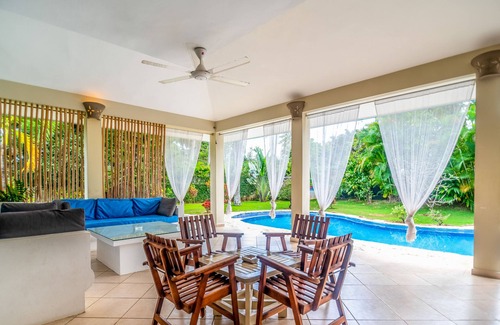 El Callejon Maison | Villa Spacieuse-3 CH-3.5 SDB-Piscine Privée-Jardin- BBQ–Proche plages et centre.