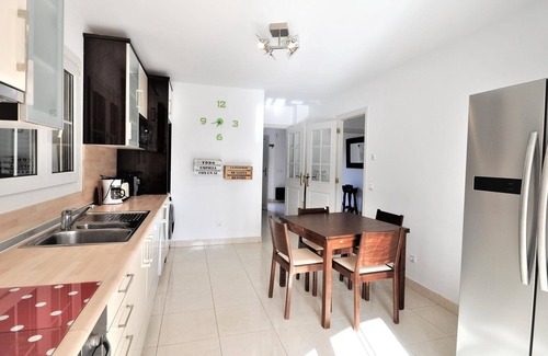 Puig de Ros Villa | Nouvelle villa spacieuse près de la plage