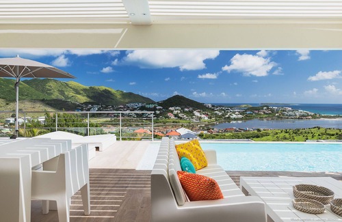 Orient Bay Villa | Villa spacieuse avec piscine chauffée !