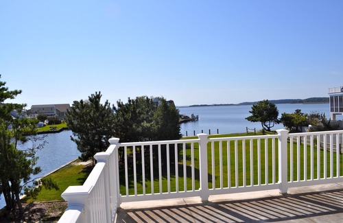 Bethany Beach Maison | Accueil spacieux au bord de l'eau, à pied de la plage