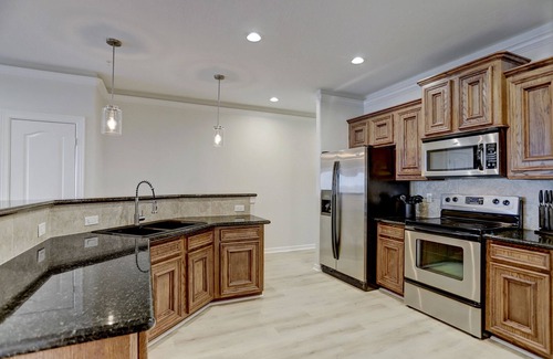 Seven Coves Copropriété | Newly Renovated Waterfront Condo With Sunset Views
