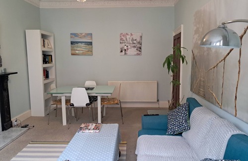 Merchiston Appartement | Spacious well located flat - perfect for group trips