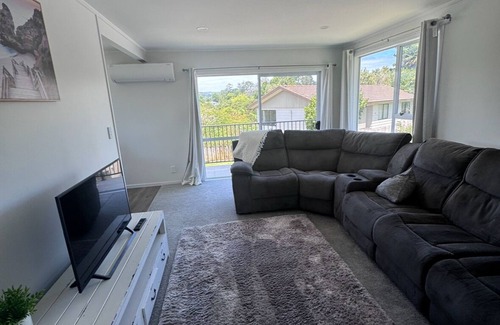 Henderson Maison | Spacious West Auckland Accommodation