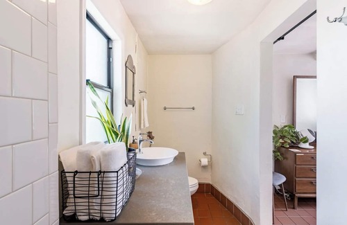 Santa Rita Park Maison | Spanish Bungalow Casita With Tucson Charm