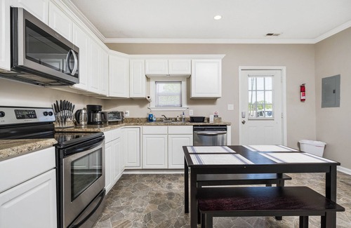 Dolomite Maison | Spanish Villas of Bham. Clean, Easy, Convenient.