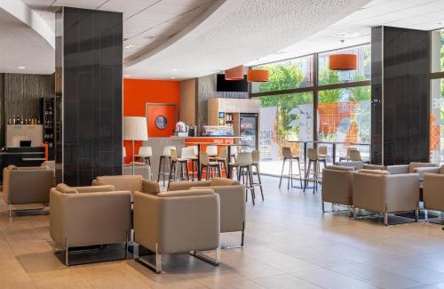 Le Bourg - Gare De Vaise Hôtel | Spark by Hilton Lyon Park Saone
